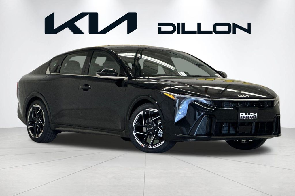 2026 Kia K4 GT-Line AT's photo