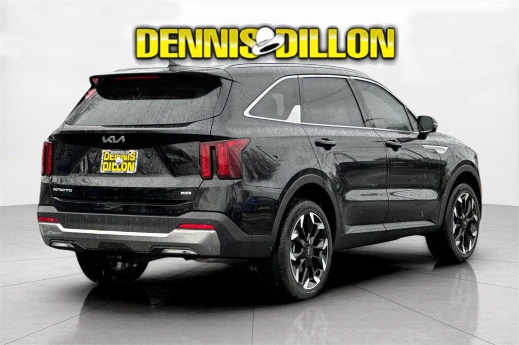 2025 Kia Sorento EX photo 3