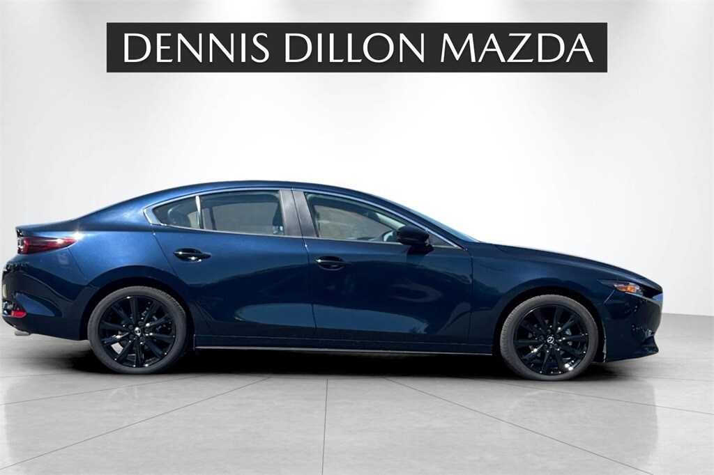 2025 Mazda Mazda3 2.5 Select Sport photo 3