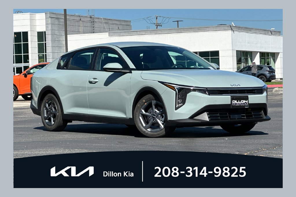 2026 Kia K4 LXS