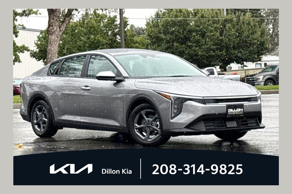 New 2026 Kia K4 LXS Sedan