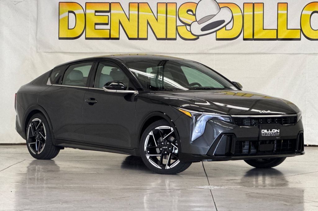 2026 Kia K4 GT-Line AT's photo