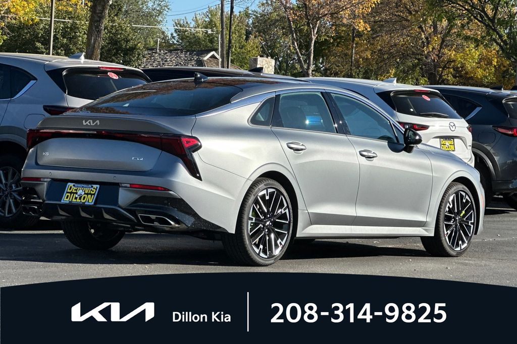 2026 Kia K5 GT - Photo 4
