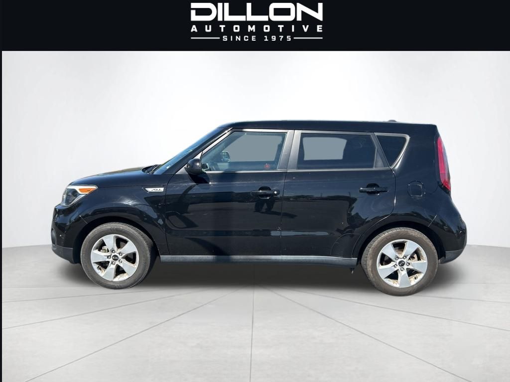 2017 Kia Soul 1.6L Base 6 A/T's photo
