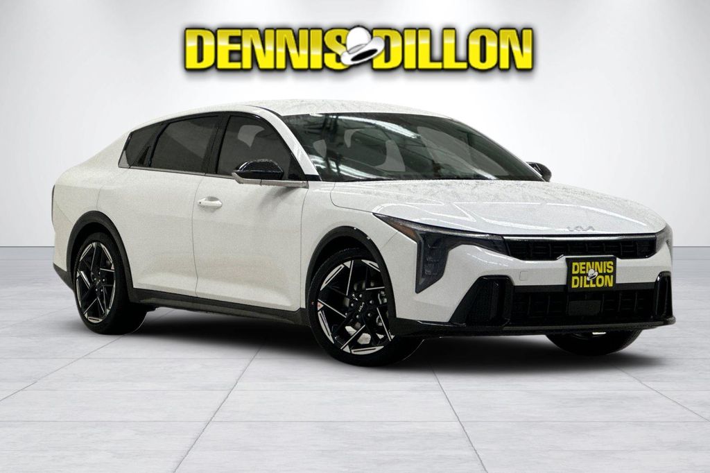 2025 Kia K4 GT-Line