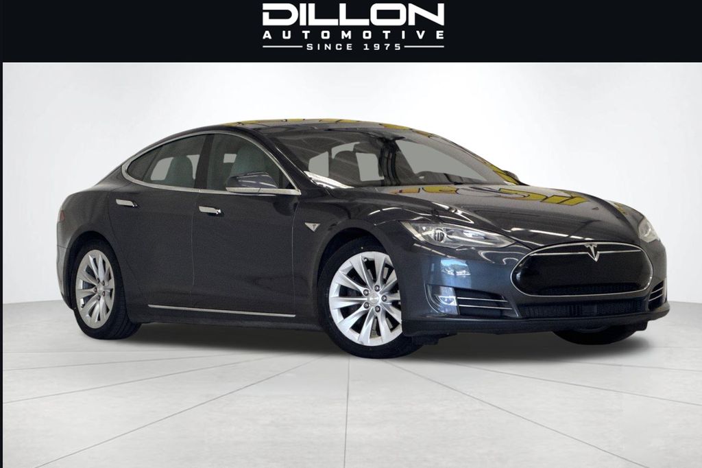 2016 Tesla Model S 90D's photo