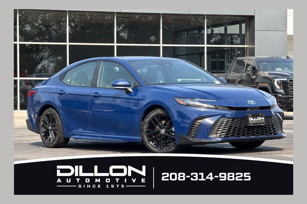 Used 2025 Toyota Camry SE Sedan
