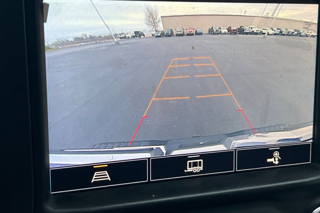 2022 GMC Sierra 2500HD AT4 - Photo 18