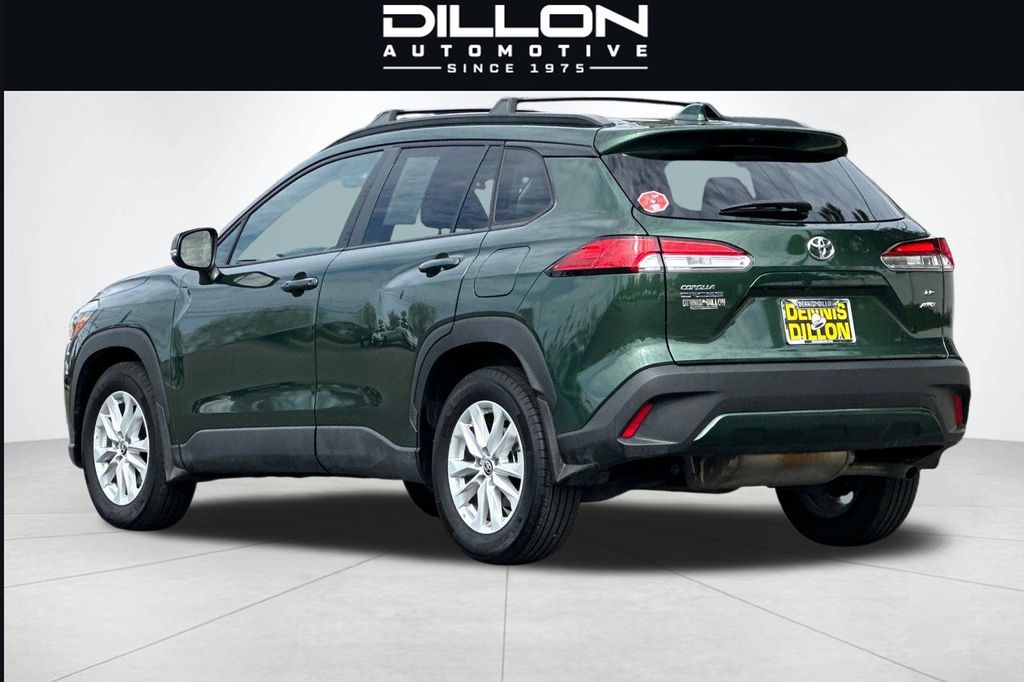 2024 Toyota Corolla Cross LE - Photo 6