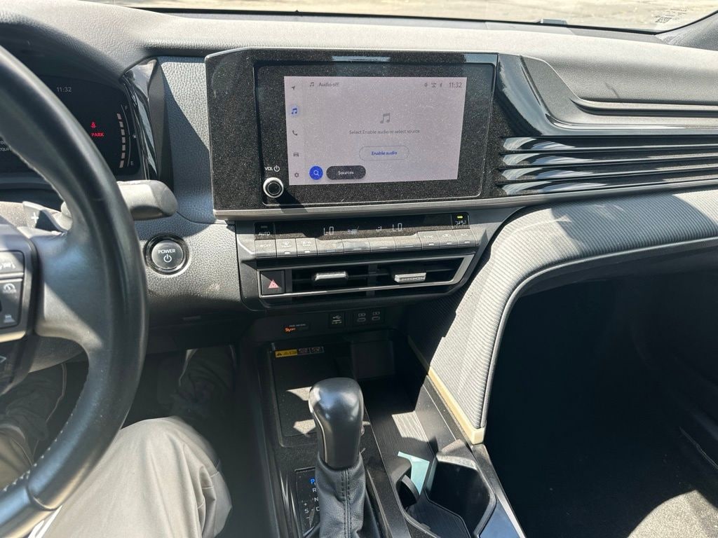 Used 2025 Toyota Camry SE Sedan