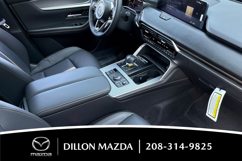2026 Mazda CX-70 Premium Package - Photo 16
