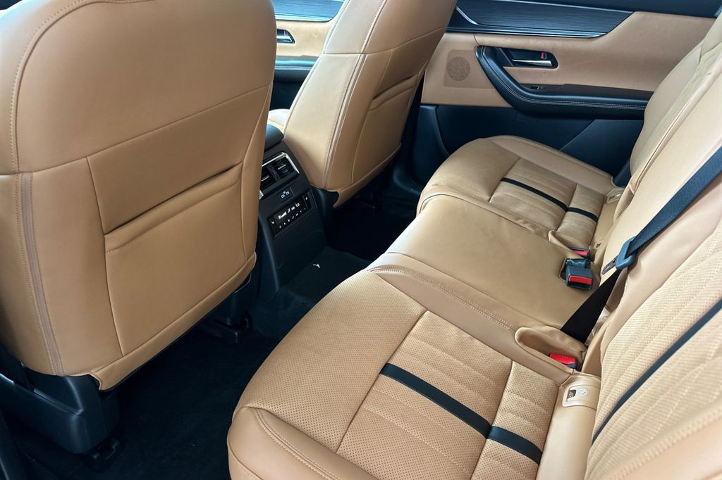 2025 Mazda CX-70 Premium Plus Package - Photo 12