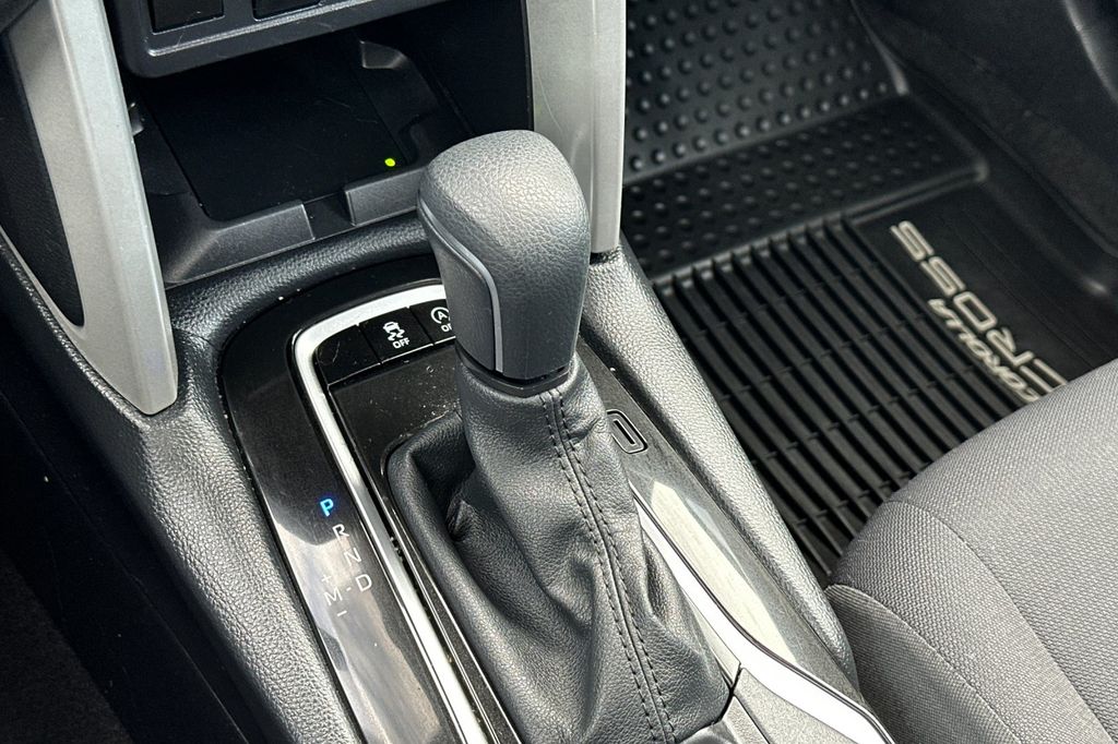 2024 Toyota Corolla Cross LE - Photo 21
