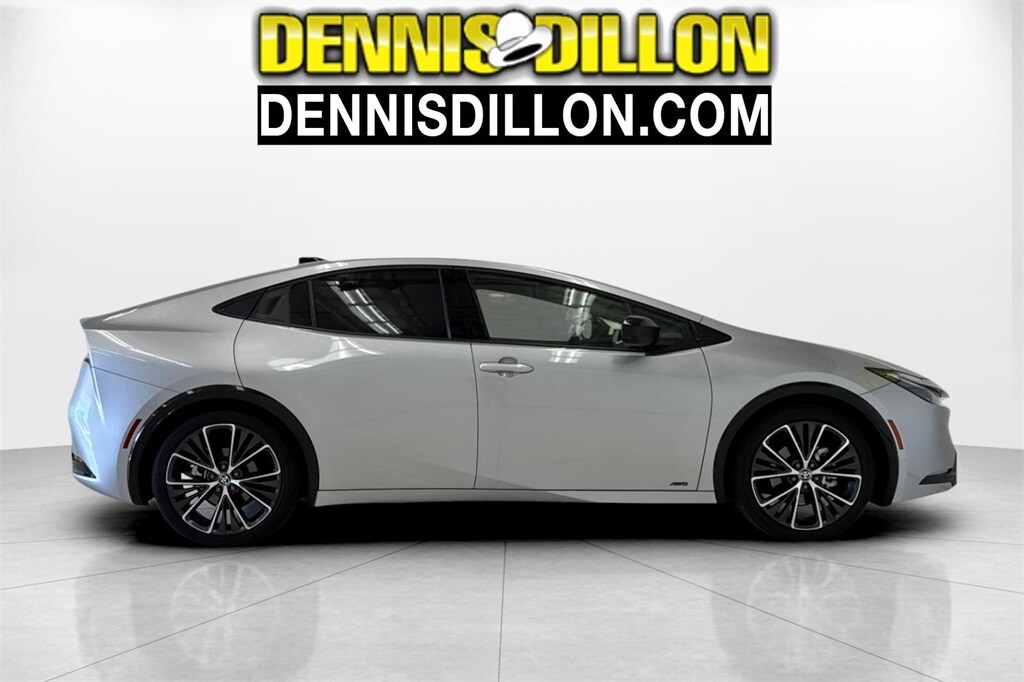 2024 Toyota Prius Limited photo 2