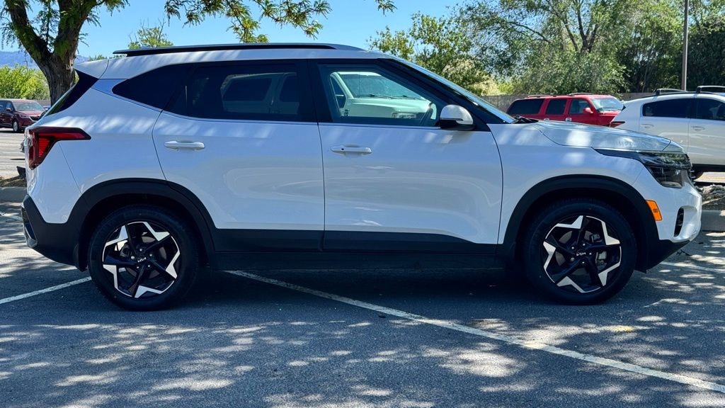 Used 2024 Kia Seltos EX SUV