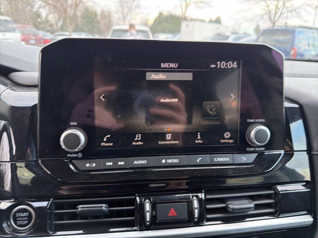 Used 2024 Nissan Pathfinder SV SUV