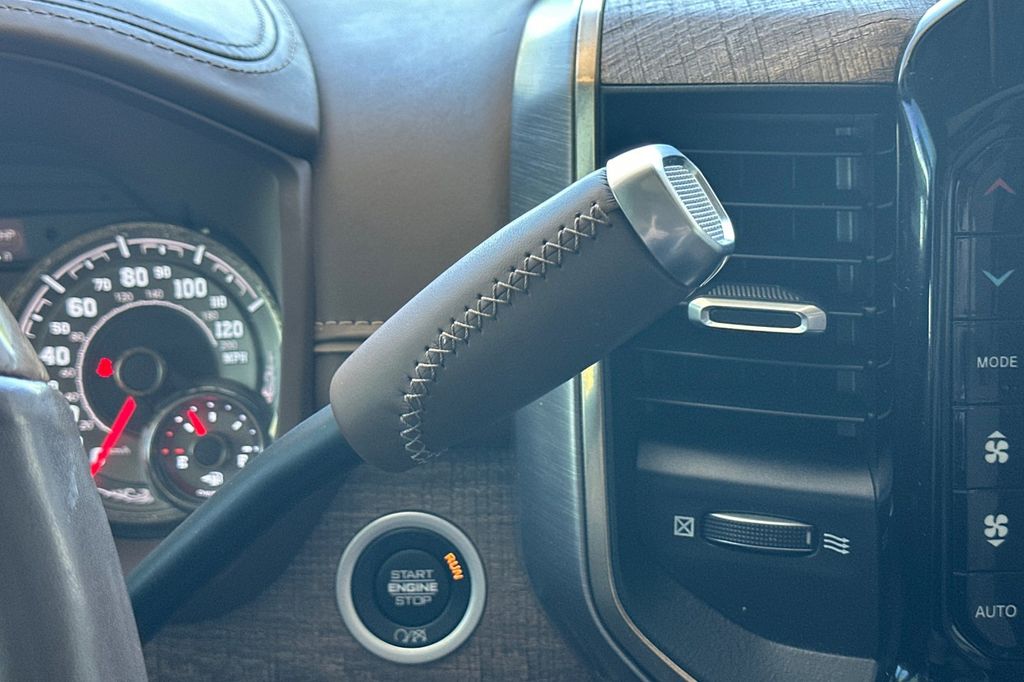 2021 RAM Ram 3500 Pickup Longhorn - Photo 21