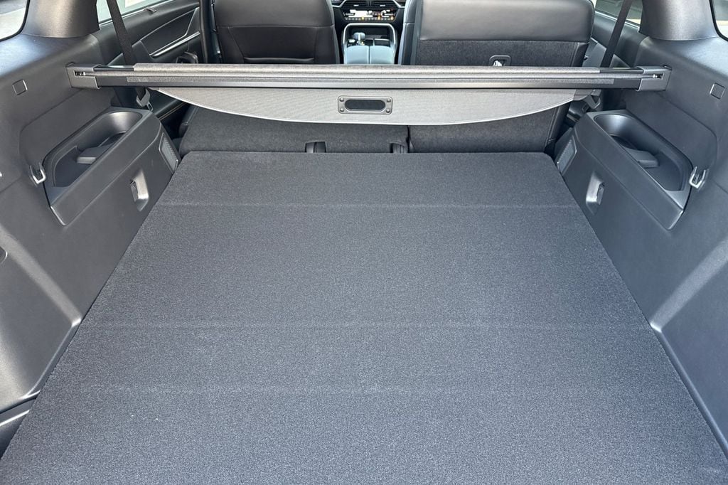 2026 Mazda CX-70 Premium Package - Photo 16