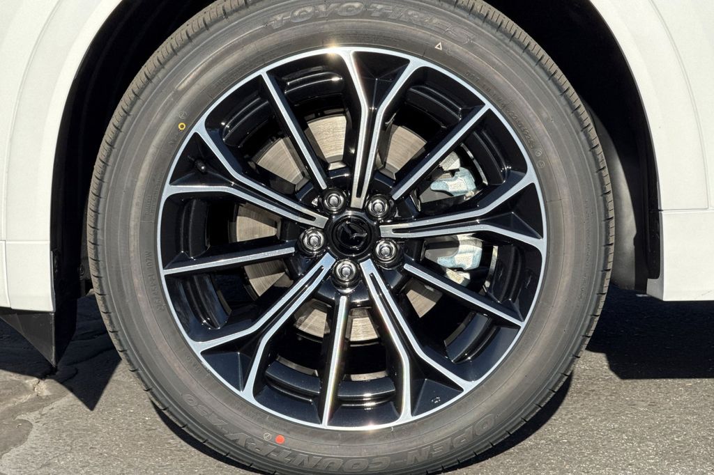 2026 Mazda CX-70 Premium Package - Photo 29
