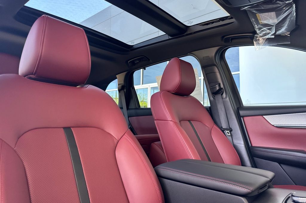 2026 Mazda CX-70 Premium Package - Photo 18