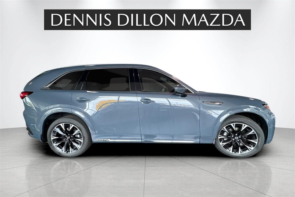 2026 Mazda CX-90 Premium Plus photo 2