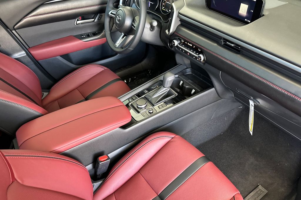2026 Mazda CX-50 Premium - Photo 16
