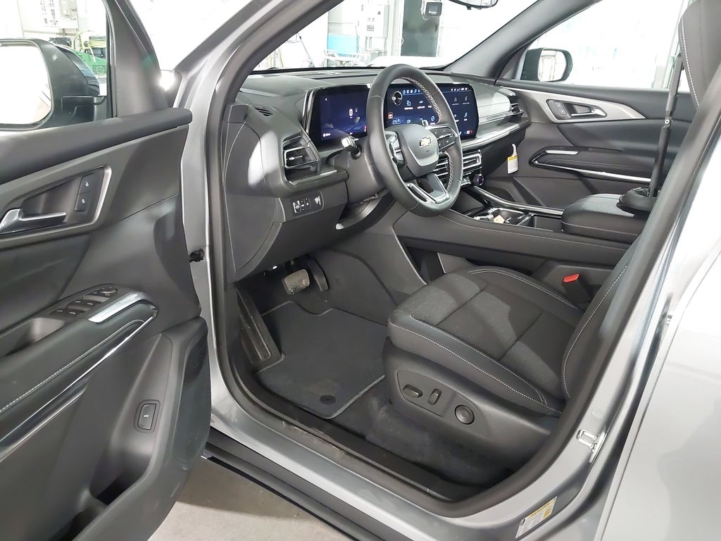 2026 Chevrolet Traverse LT - Photo 19