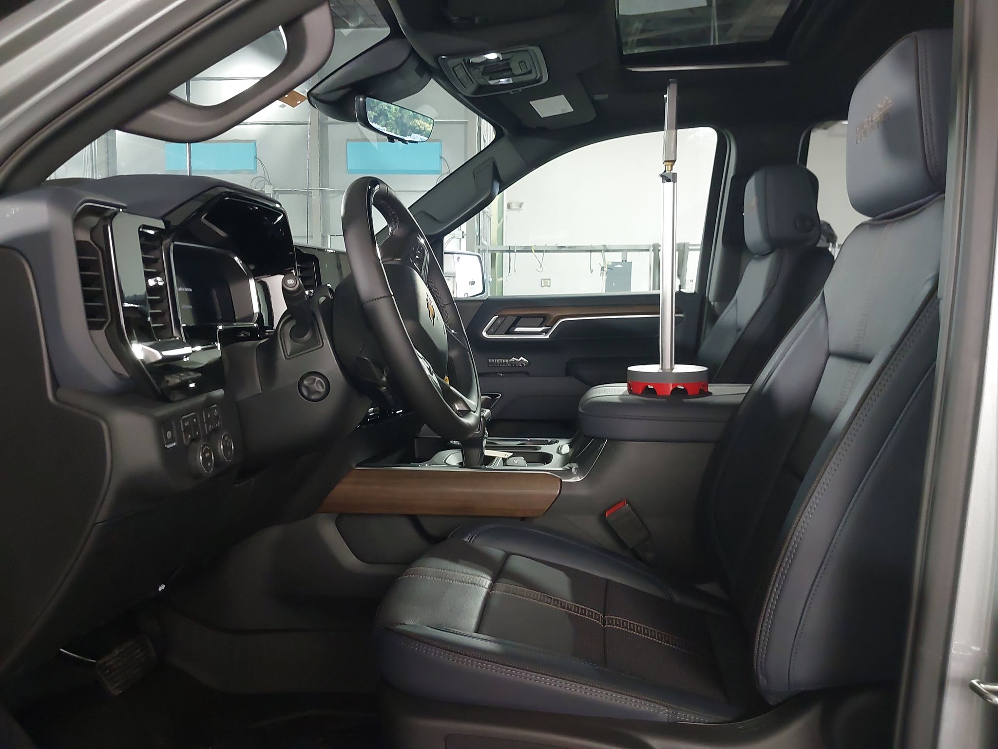 2026 Chevrolet Silverado 1500 High Country - Photo 19