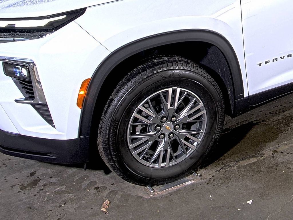 2026 Chevrolet Traverse LT - Photo 7