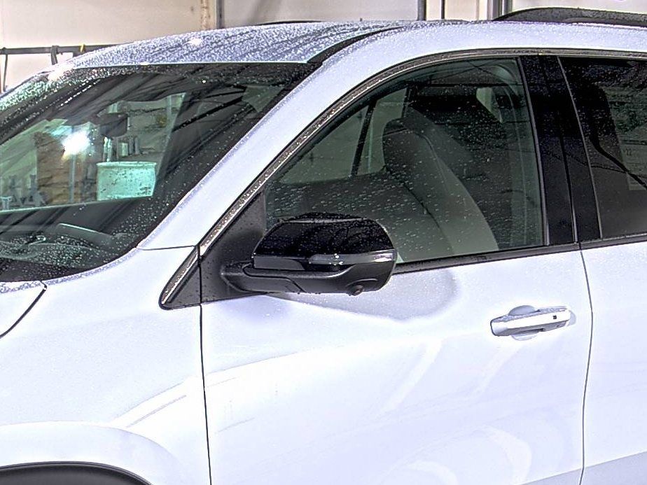 2026 Chevrolet Traverse LT - Photo 8