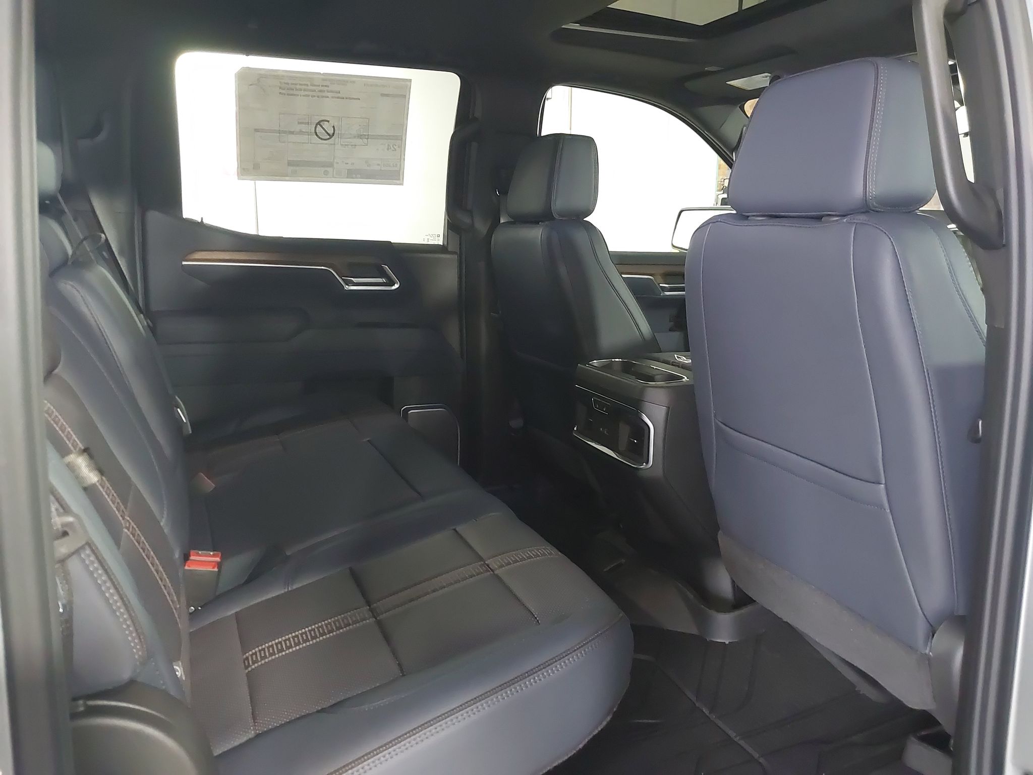 2026 Chevrolet Silverado 1500 High Country - Photo 24