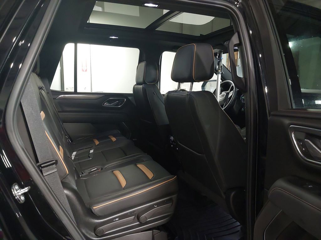 2024 GMC Yukon AT4 - Photo 25
