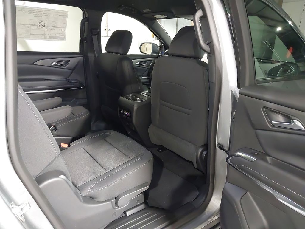 2026 Chevrolet Traverse LT - Photo 24