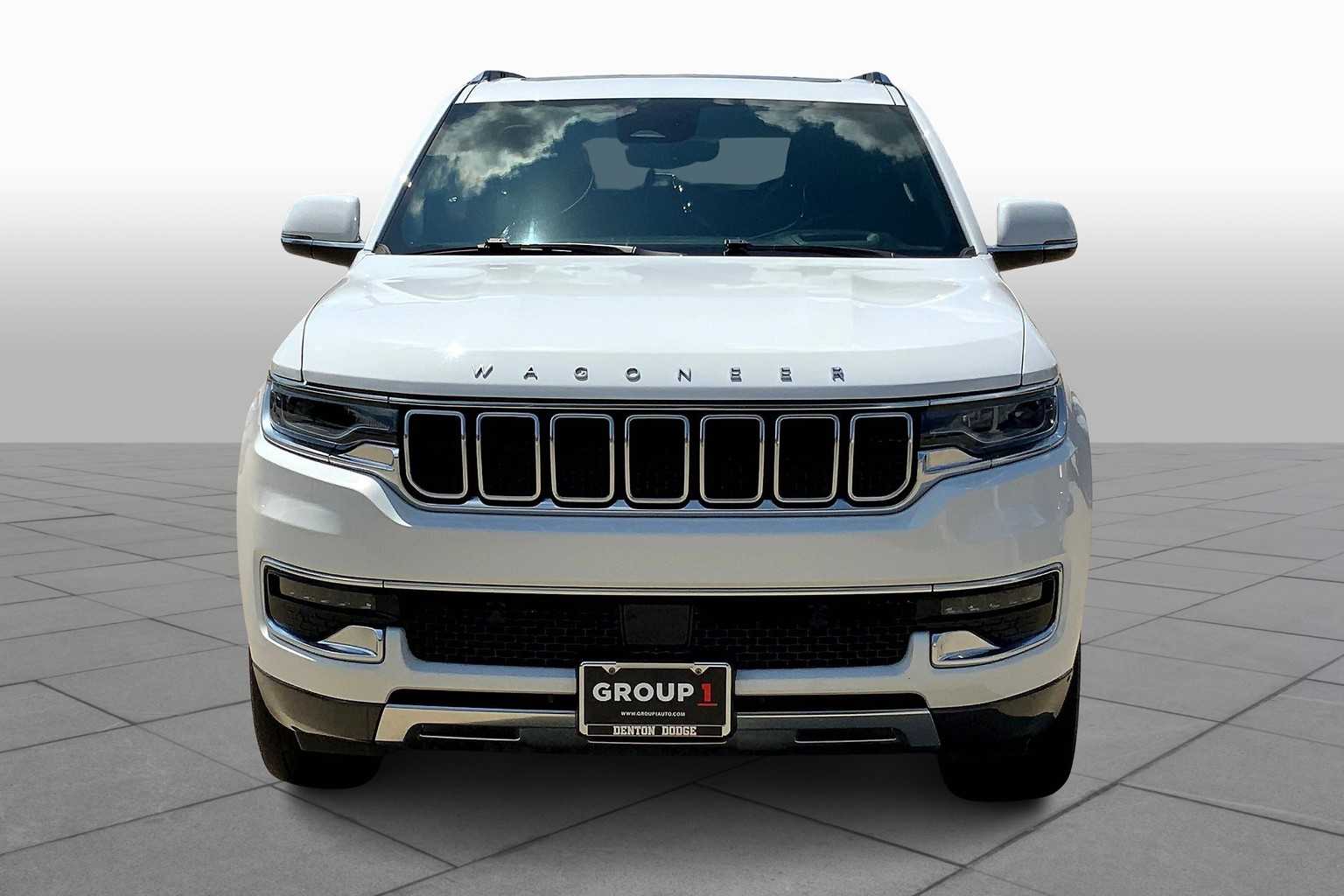2022 Jeep Wagoneer Series III photo 2