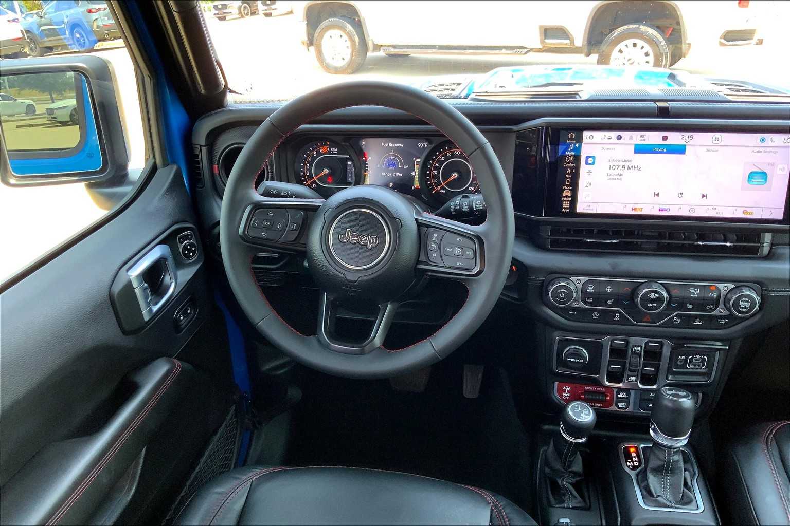 2024 Jeep Wrangler Rubicon X photo 4