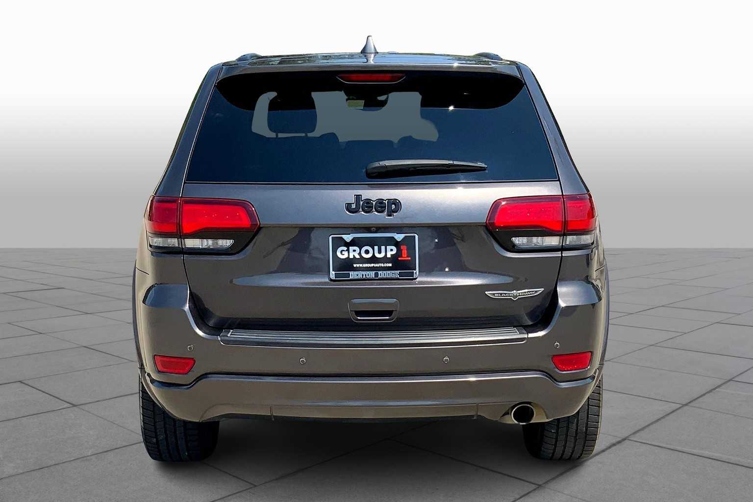 2018 Jeep Grand Cherokee Altitude photo 3
