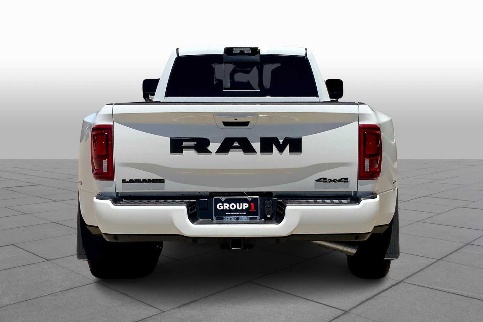 2025 Ram 3500 Laramie photo 3