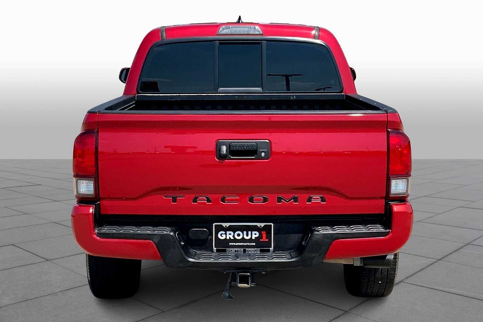 2018 Toyota Tacoma SR photo 3