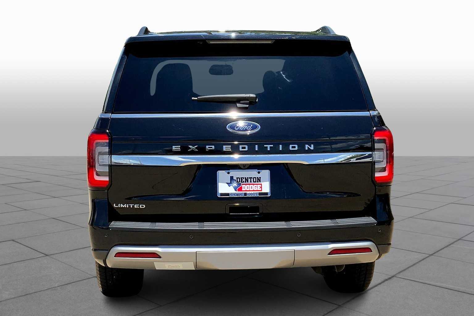 2024 Ford Expedition Limited photo 3