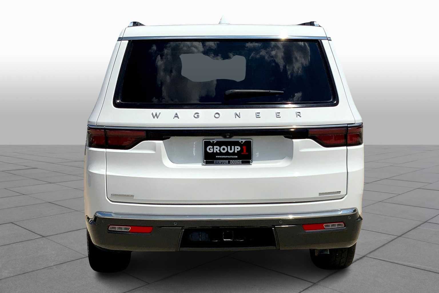 2022 Jeep Wagoneer Series III photo 3