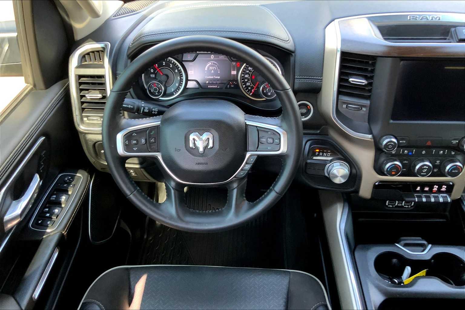 2022 Ram 1500 Laramie photo 4