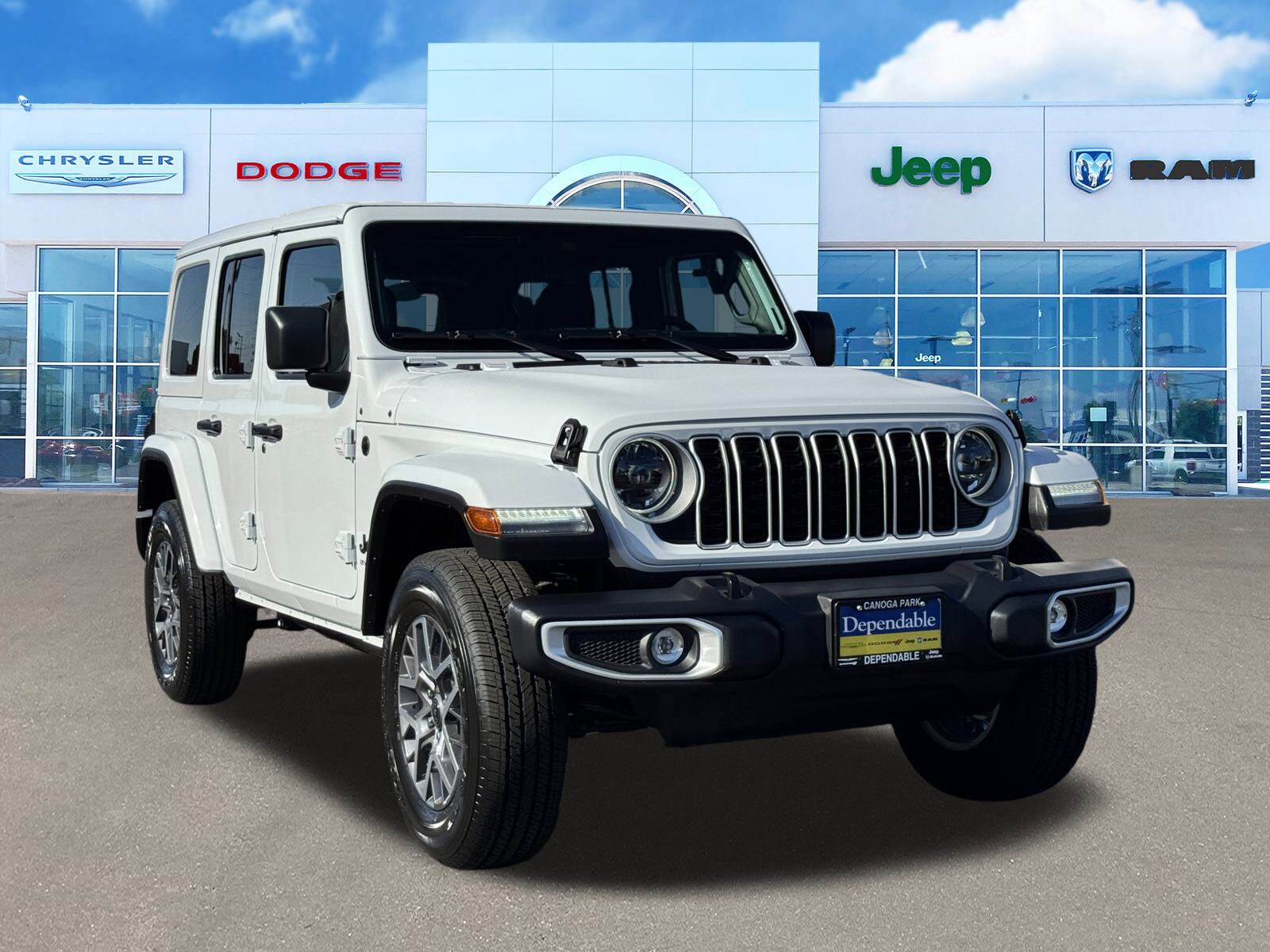 2025 Jeep Wrangler Sahara photo 2