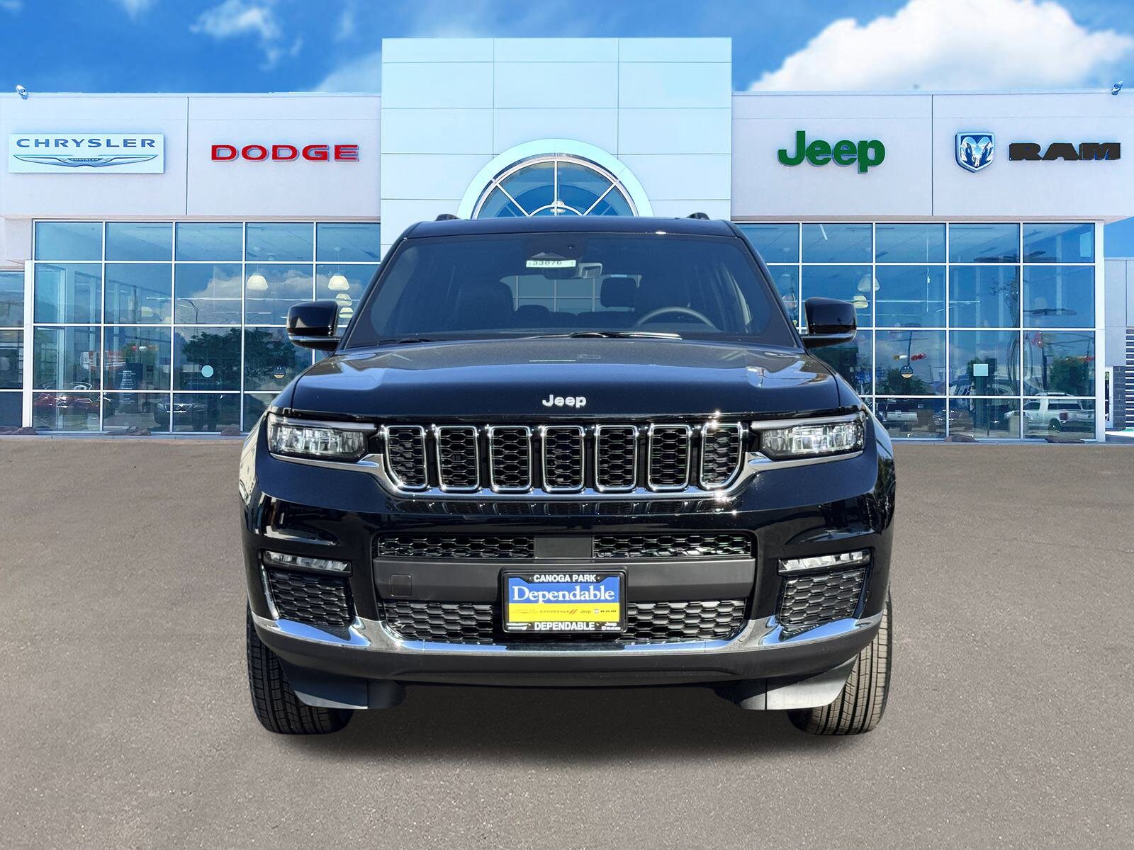 2025 Jeep Grand Cherokee L photo 3