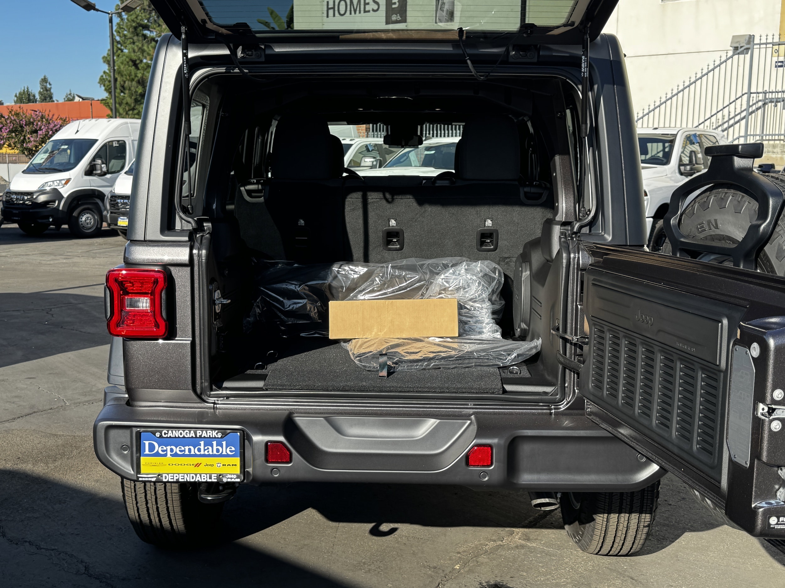 2025 Jeep Wrangler 4-Door Sport S - Photo 13