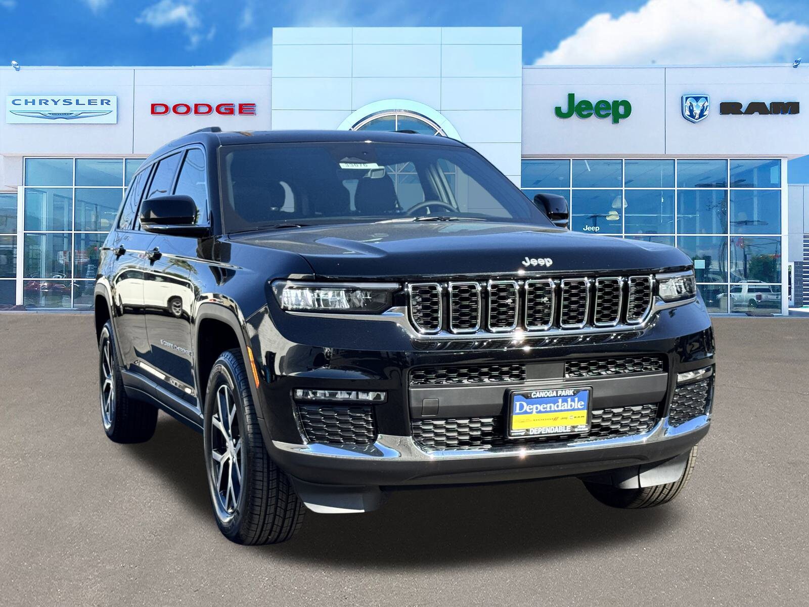 2025 Jeep Grand Cherokee L photo 2