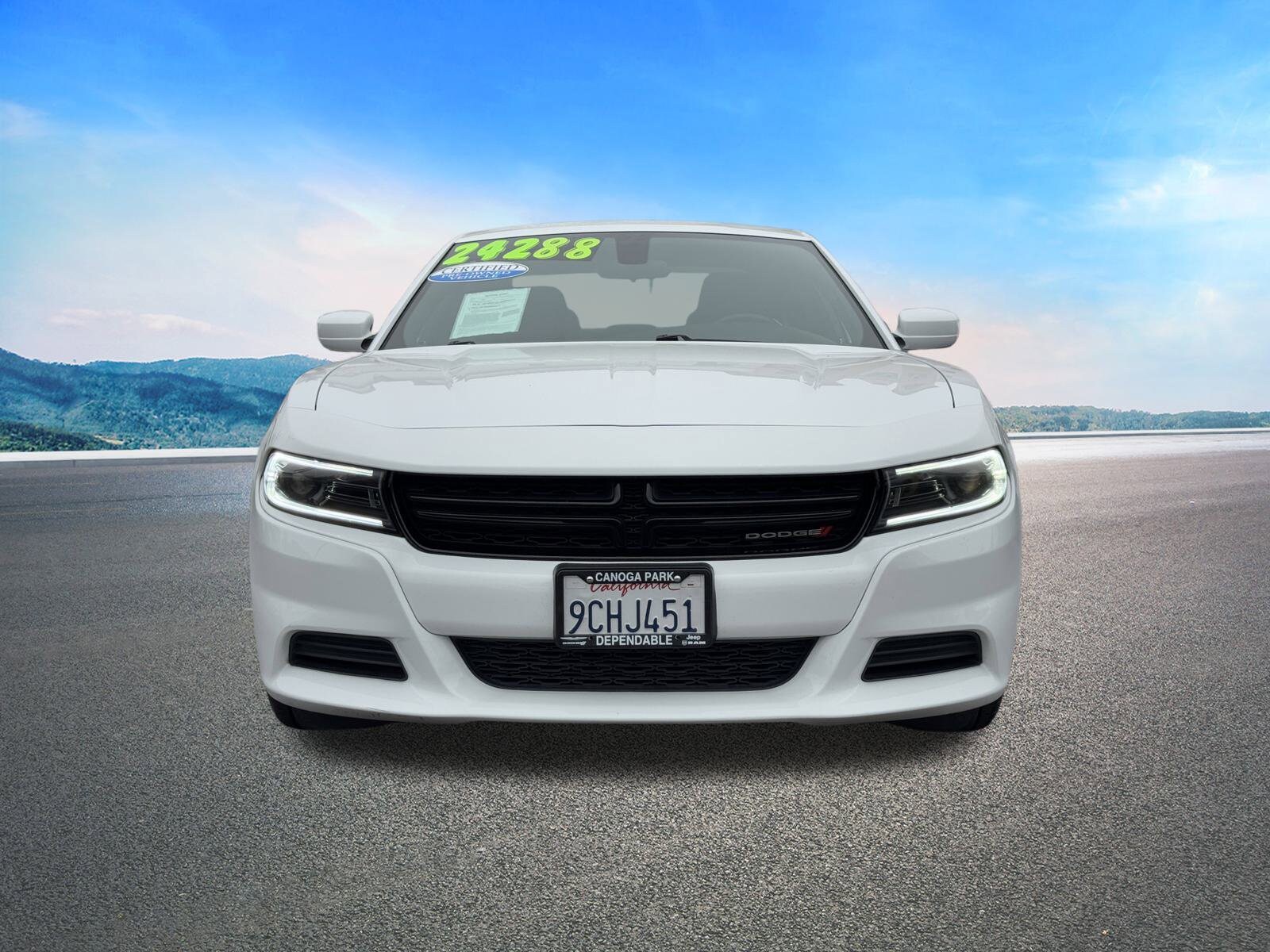2022 Dodge Charger SXT photo 3