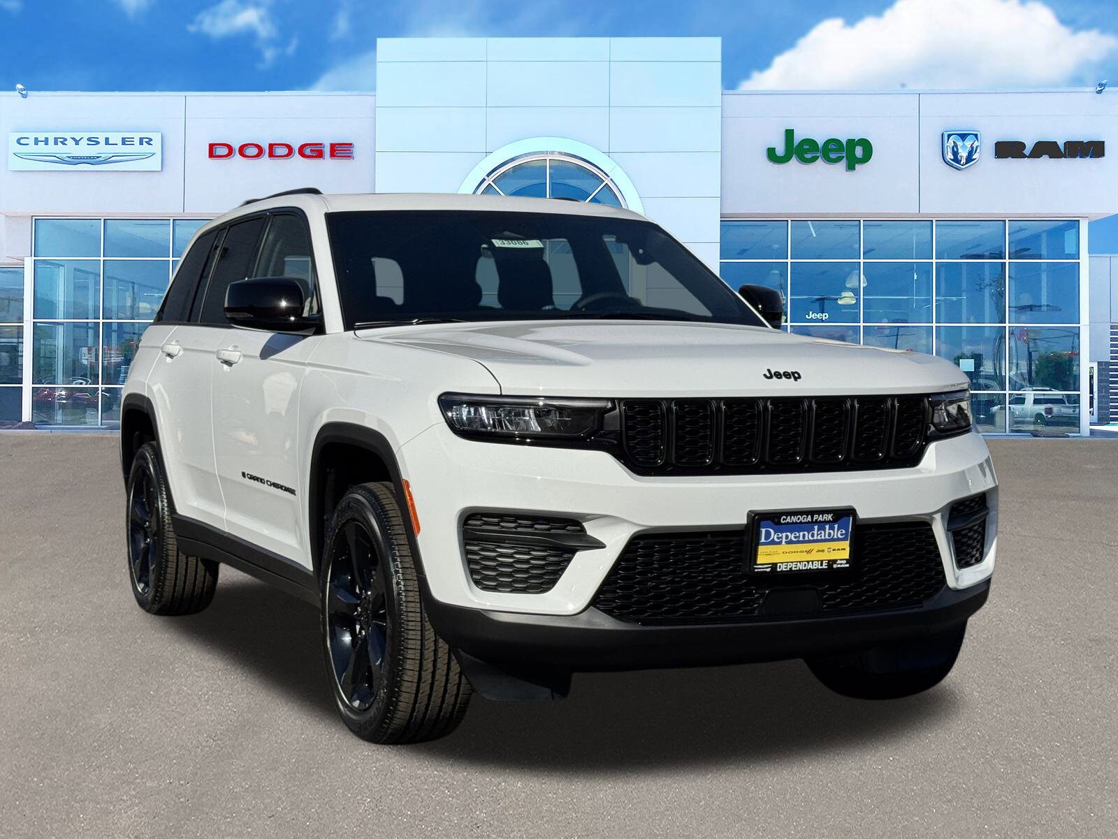 2025 Jeep Grand Cherokee Altitude X photo 2