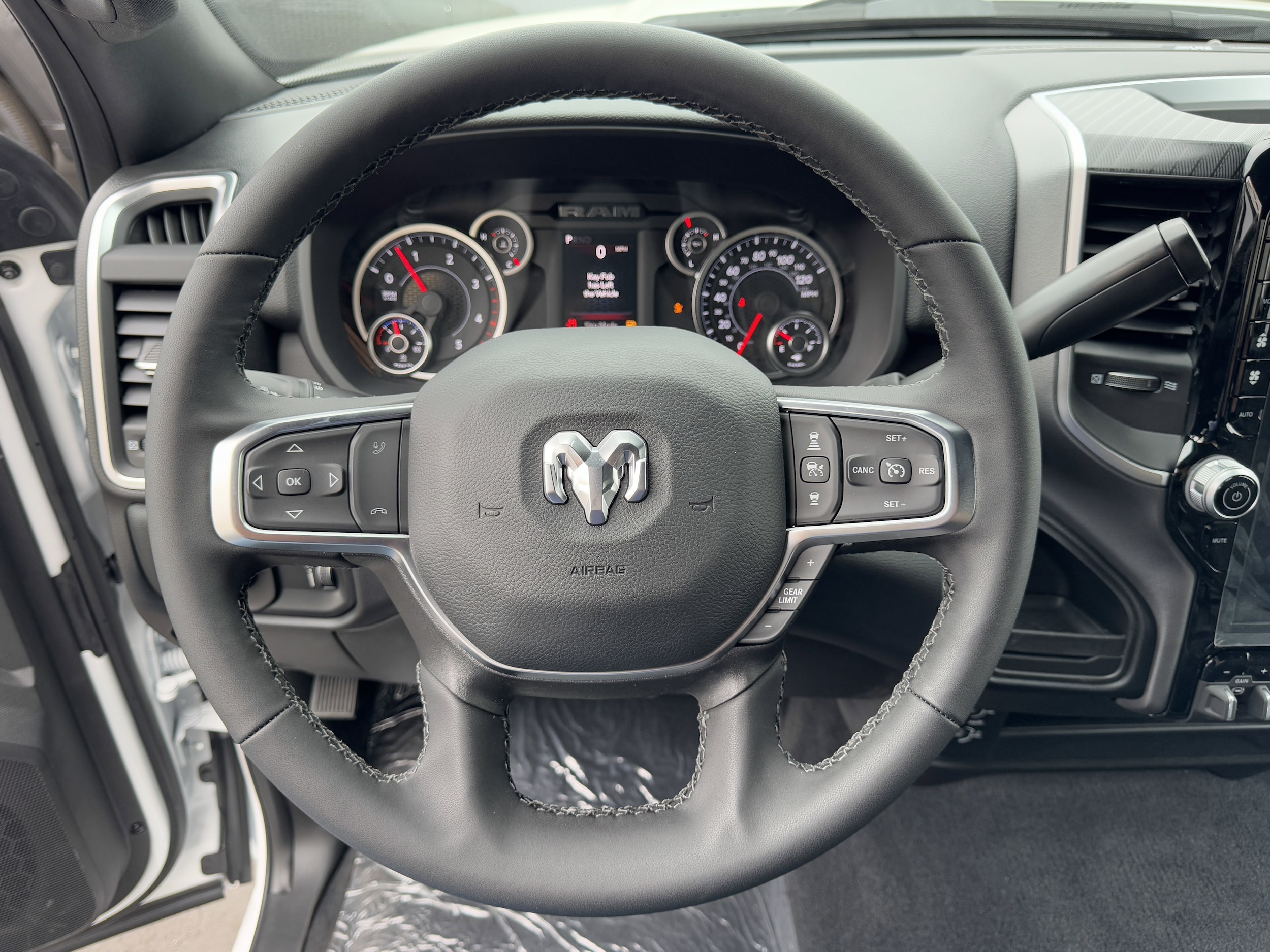 2025 RAM 2500 Big Horn - Photo 25