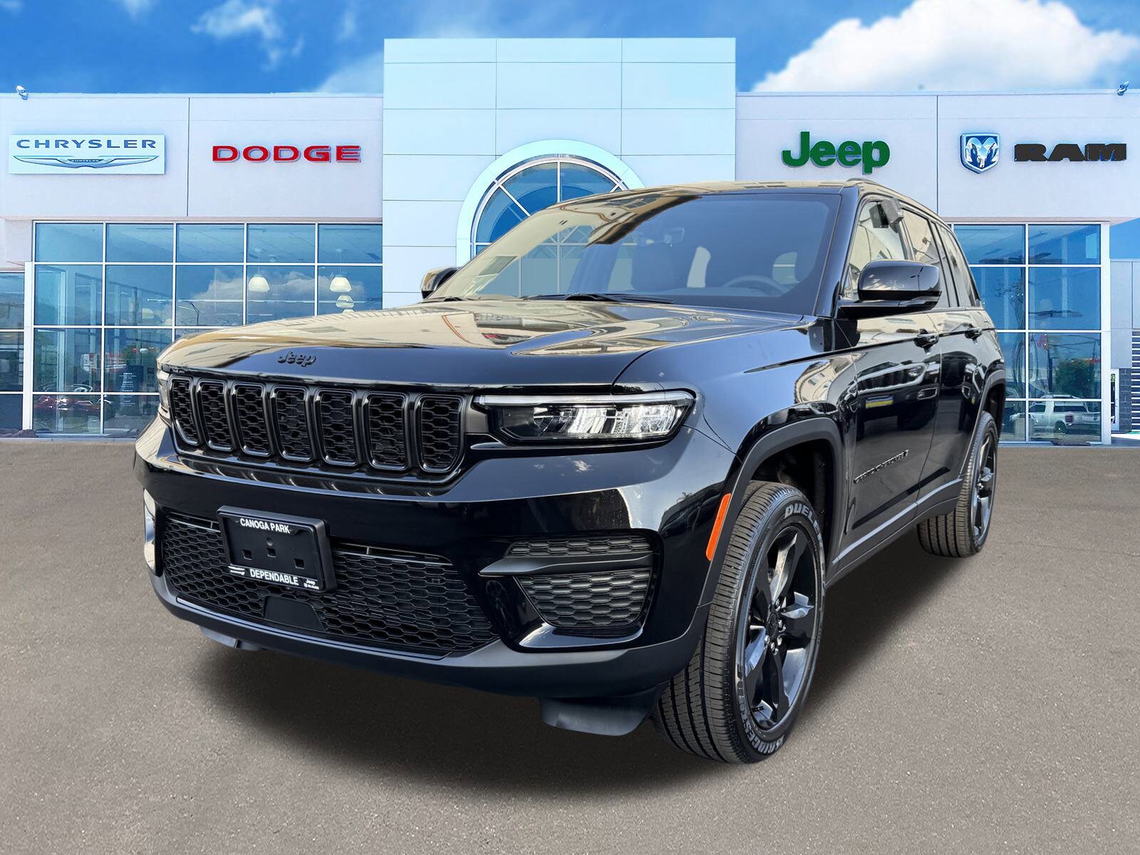 2025 Jeep Grand Cherokee Altitude photo 3