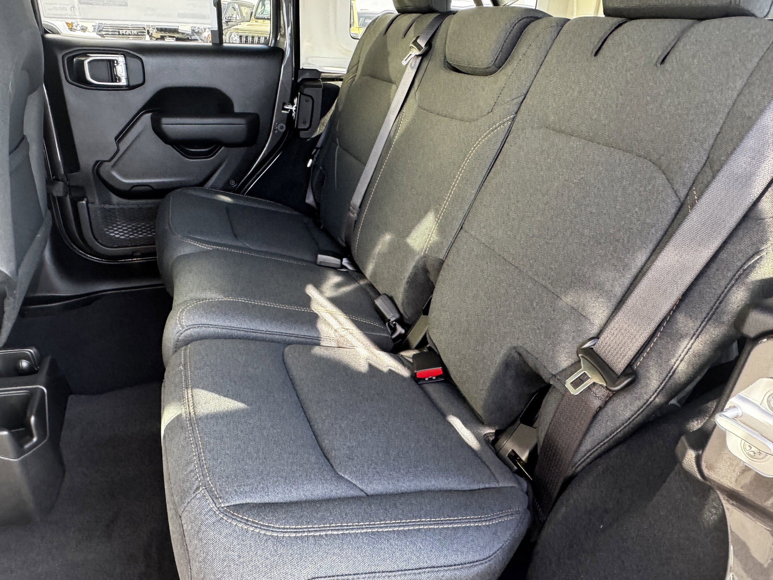 2025 Jeep Wrangler 4-Door Sport S - Photo 31